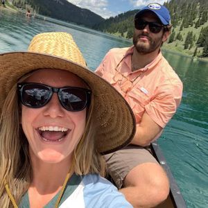 Meet your Posher, Deejay